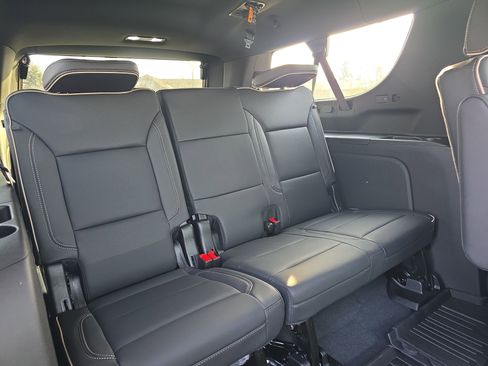 New 2026 GMC Yukon XL Elevation w/ LPO, Floor Liner Package image 15