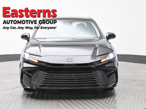 Used 2025 Toyota Camry LE FWD image 2