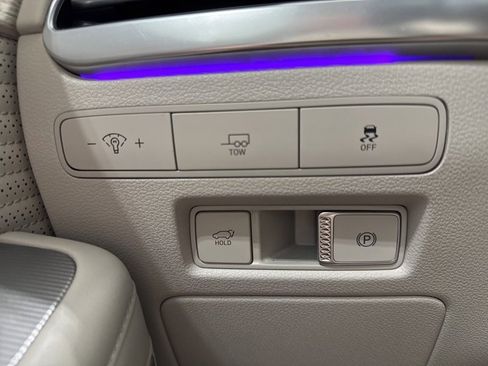 Used 2024 Hyundai Palisade Calligraphy image 28
