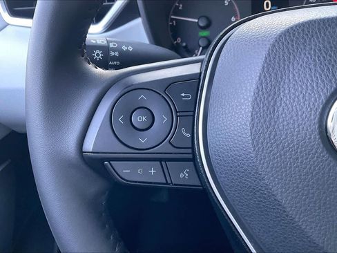 Used 2025 Toyota Corolla SE image 23