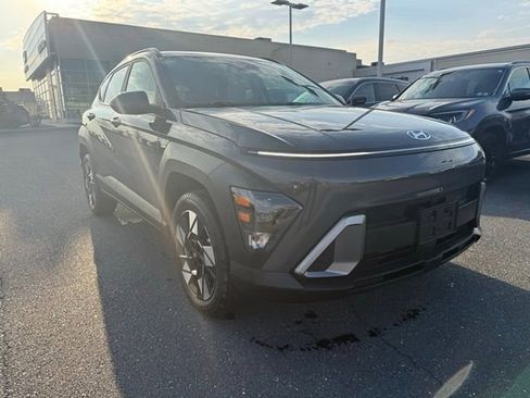 Used 2024 Hyundai Kona SEL image 1
