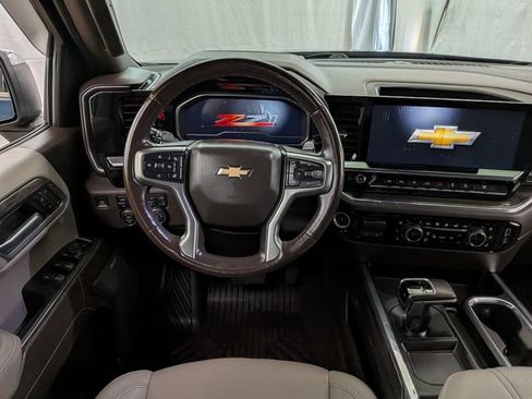 Used 2023 Chevrolet Silverado 1500 LTZ AWD/4WD image 24