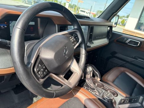 Used 2024 Ford Bronco Outer Banks AWD/4WD image 4