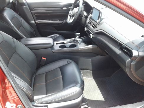 Used 2021 Nissan Altima 2.5 SR image 9