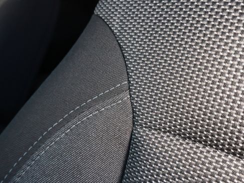 Used 2023 Chevrolet Traverse LT image 12