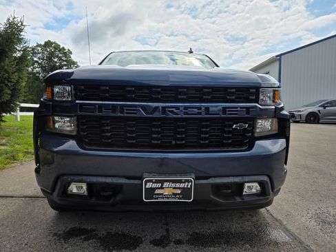 Used 2020 Chevrolet Silverado 1500 Custom w/ Custom Value Package AWD/4WD image 7