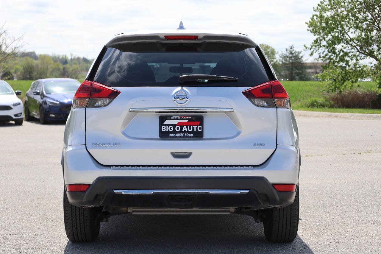Used 2018 Nissan Rogue S AWD/4WD image 10