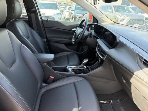 Used 2024 Buick Encore GX Sport Touring AWD/4WD image 12