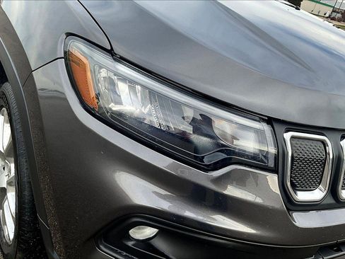 Used 2022 Jeep Compass Latitude image 28