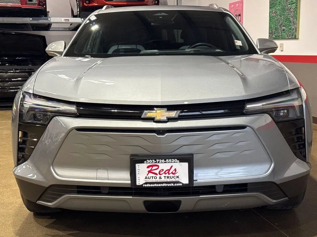 Used 2024 Chevrolet Blazer EV LT AWD/4WD image 44