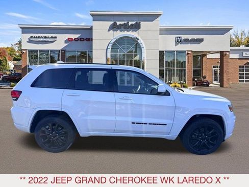 Certified 2022 Jeep Grand Cherokee Laredo X image 7