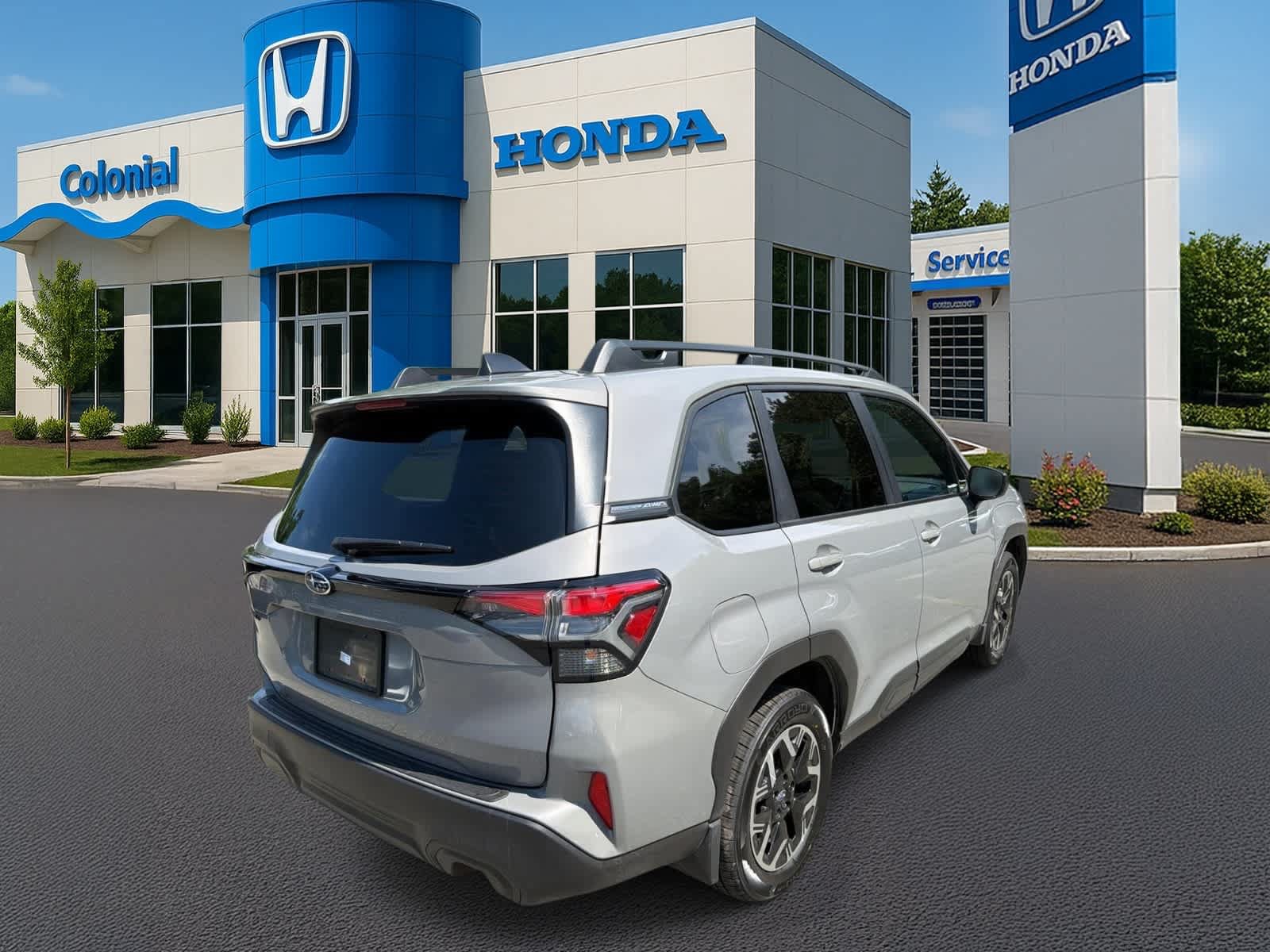 Used 2025 Subaru Forester Premium AWD/4WD image 6
