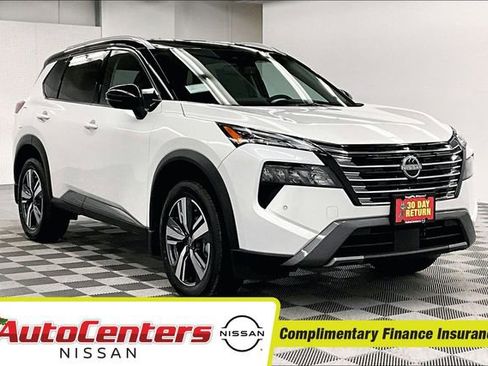 New 2025 Nissan Rogue SL image 1