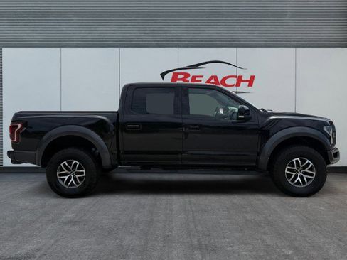 Used 2018 Ford F150 Raptor w/ Equipment Group 802A Luxury image 3