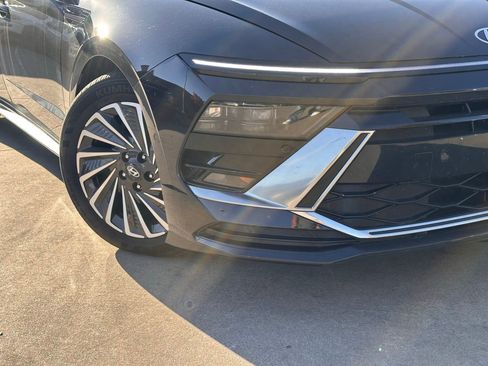 Certified 2025 Hyundai Sonata Limited image 2