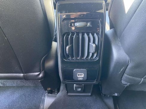 Used 2024 Jeep Compass Limited AWD/4WD image 11