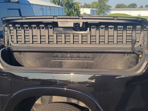 Used 2025 RAM 1500 Tungsten AWD/4WD image 10