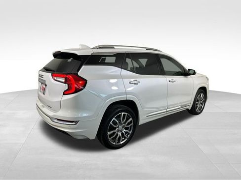 Used 2023 GMC Terrain Denali image 7