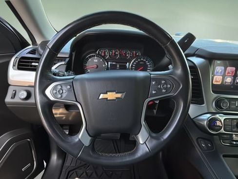 Used 2018 Chevrolet Tahoe LT AWD/4WD image 12