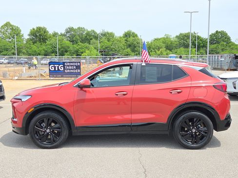 Used 2024 Buick Encore GX Sport Touring AWD/4WD image 6