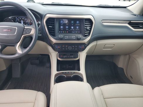 Used 2022 GMC Acadia Denali w/ Denali Ultimate Package image 10