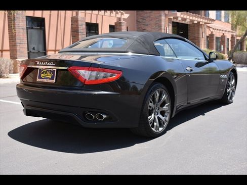Used 2015 Maserati GranTurismo Convertible image 12