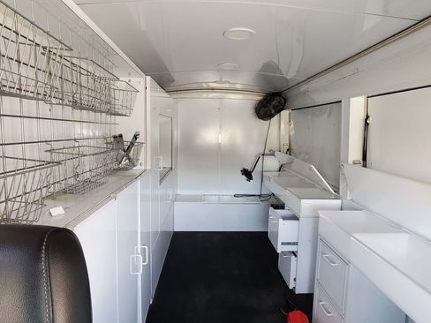 Used 2021 Ford Transit 250 Medium Roof image 21