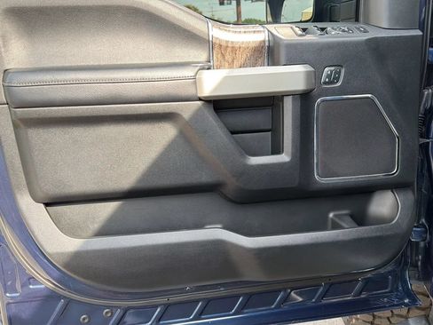 Used 2017 Ford F250 Lariat w/ Chrome Package AWD/4WD image 17