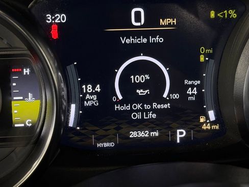 Used 2023 Jeep Wrangler Unlimited Rubicon 4xe AWD/4WD image 16