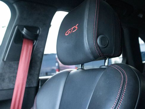 Used 2018 Porsche Macan GTS AWD/4WD image 40