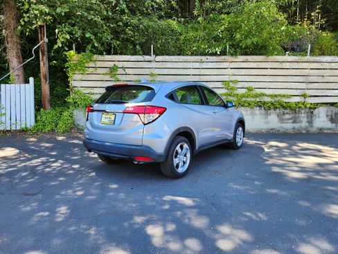 Used 2021 Honda HR-V LX image 18