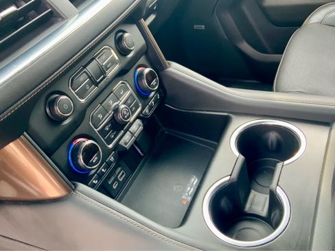 Used 2021 Chevrolet Suburban High Country image 48