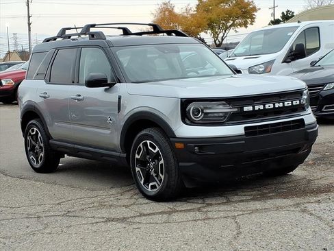 Used 2023 Ford Bronco Sport Outer Banks image 7