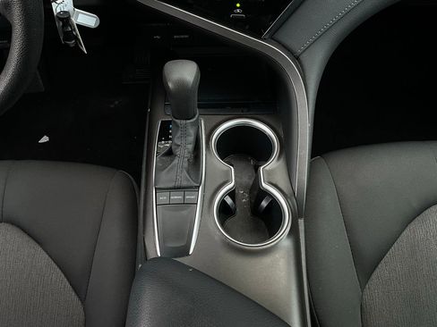 Used 2023 Toyota Camry LE image 13