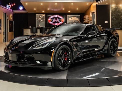 Used 2018 Chevrolet Corvette Z06 RWD image 5