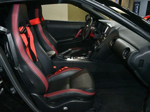 Used 2013 Nissan GT-R Black Edition AWD/4WD image 50