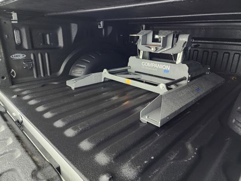 Used 2019 Ford F250 XL w/ XL Value Package image 5