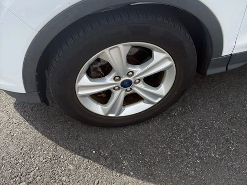 Used 2014 Ford Escape SE image 9