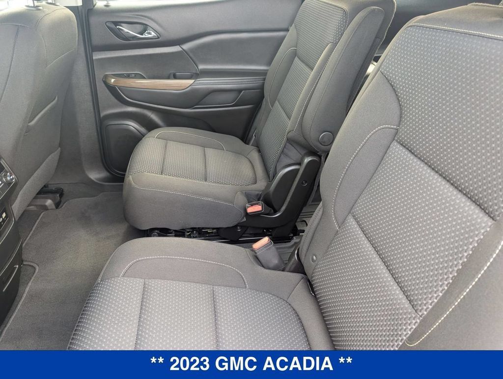 Used 2023 GMC Acadia SLE w/ Driver Convenience Package AWD/4WD image 15