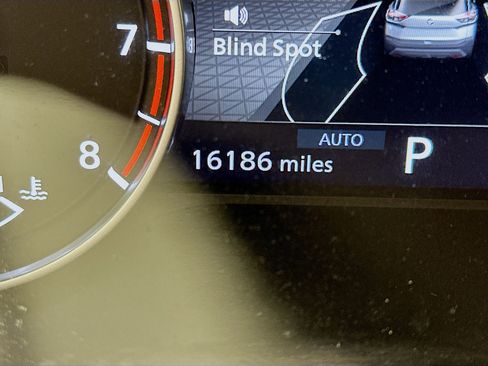 Used 2023 Nissan Rogue SV AWD/4WD image 19