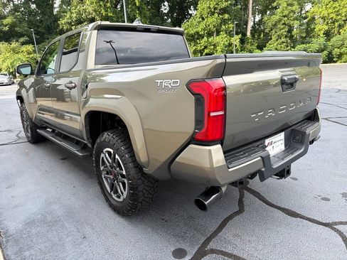 Used 2025 Toyota Tacoma TRD Sport RWD image 16