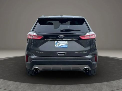 Used 2020 Ford Edge Titanium image 10