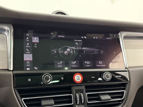 New 2026 Porsche Macan image 44