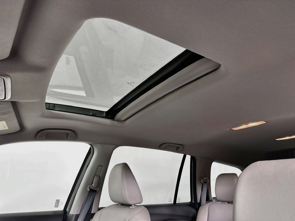 Used 2017 Honda Pilot EX-L image 11