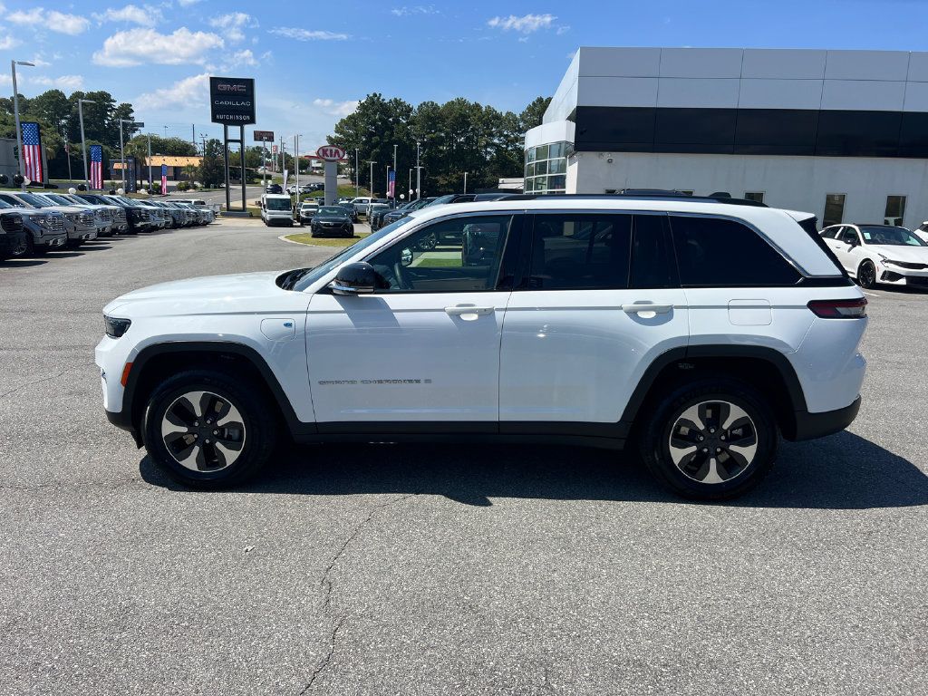 Used 2024 Jeep Grand Cherokee Limited 4xe AWD/4WD image 4