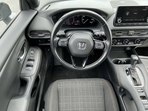 Used 2025 Honda HR-V Sport image 12