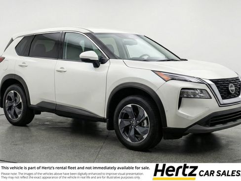 Used 2025 Nissan Rogue SV AWD/4WD image 1