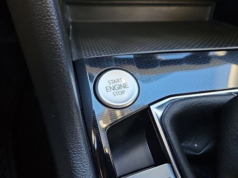 New 2026 Volkswagen Taos S image 19