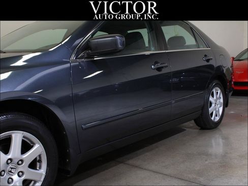 Used 2005 Honda Accord EX image 6