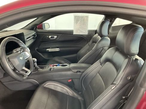 Used 2025 Ford Mustang GT Premium RWD image 10